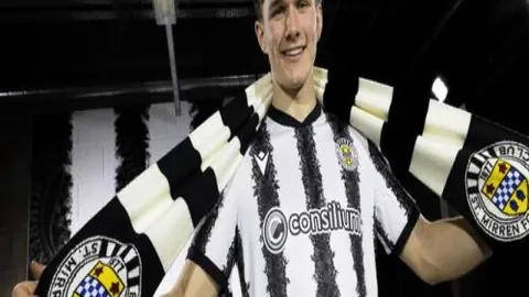 吴艳妮展望2025：突破为重，往昔冠军成就淡然视之