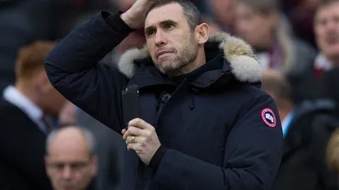 马内接手C罗造点机会，补时阶段完成射门